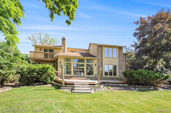 West Bloomfield Twp, MI 48324,3234 Pine Lake Road