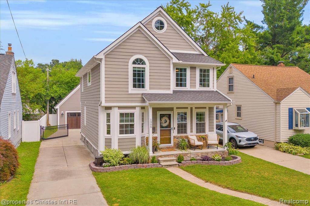 Royal Oak, MI 48067,1305 Wyandotte Avenue