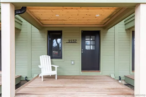 Ann Arbor, MI 48104,2237 Trillium Lane