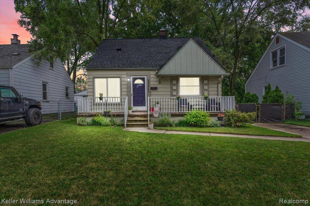24425 Andover Drive, Dearborn Heights, MI 48125