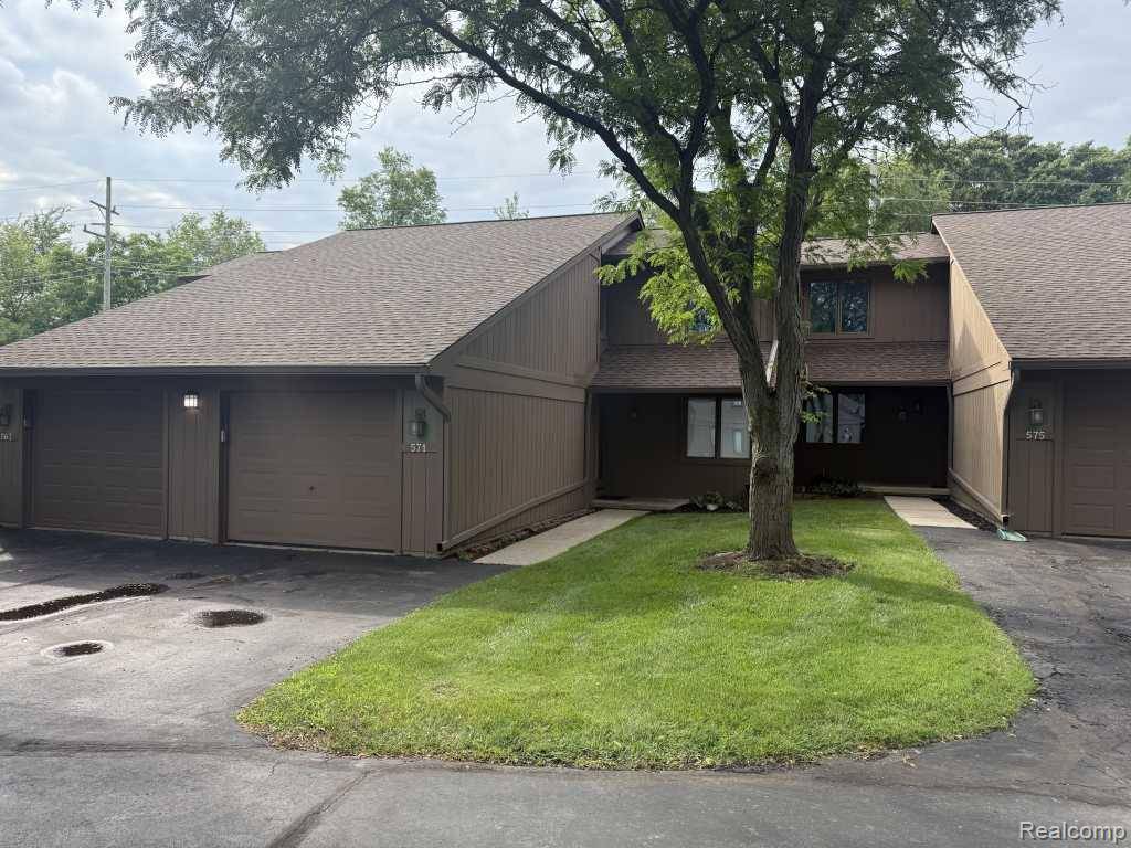571 Park Place, Saline, MI 48176