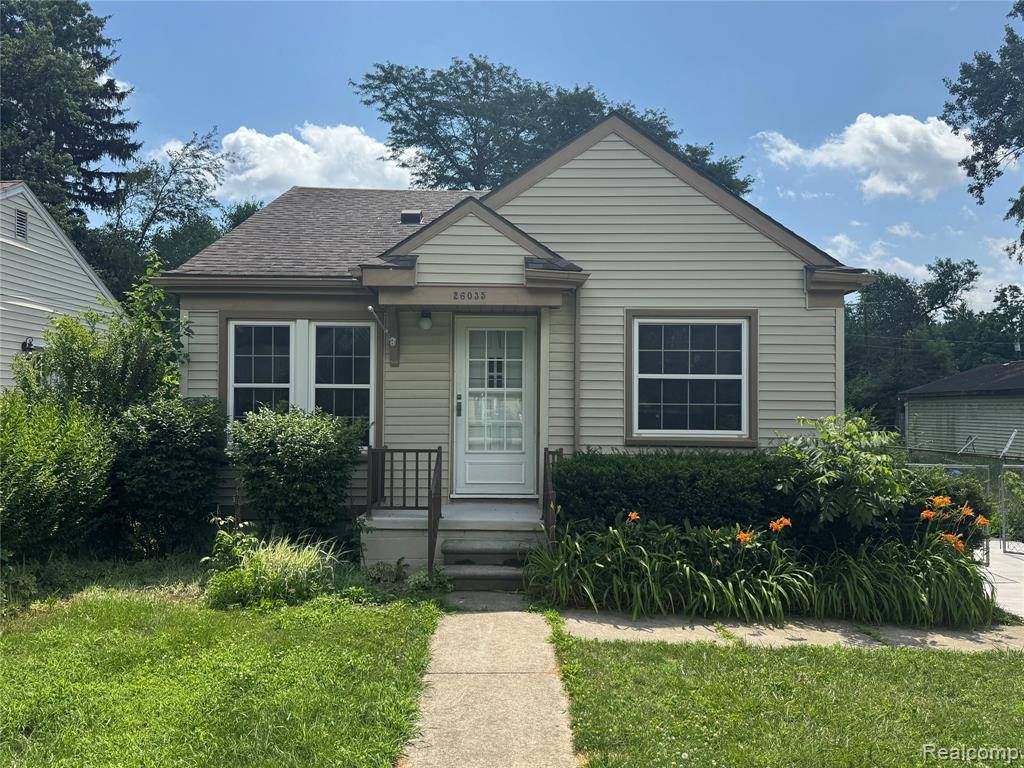 26035 Southwestern Highway, Redford Twp, MI 48239