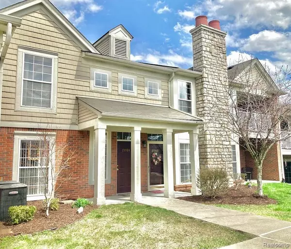 21934 Hartford Way, Macomb Twp, MI 48042