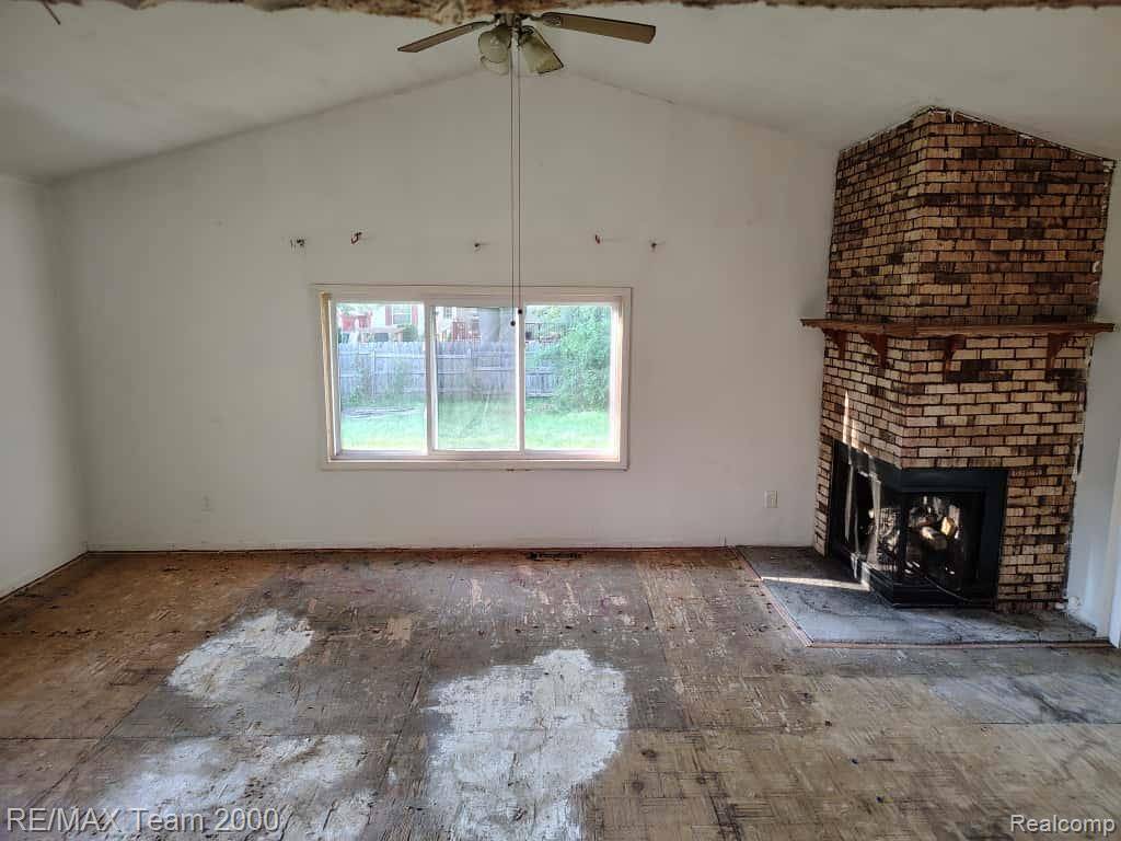 Romulus, MI 48174,35872 Vinewood Street