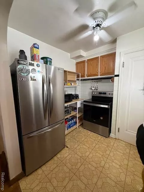 Detroit, MI 48227,12260 Woodmont Avenue