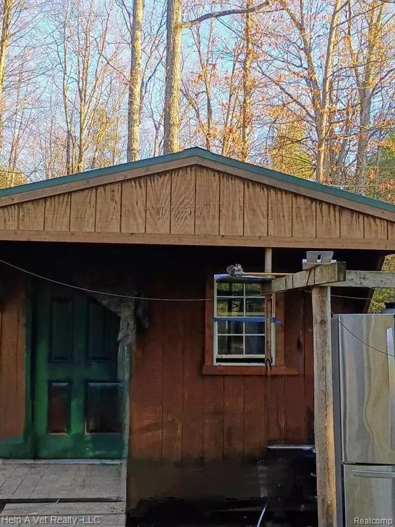 6651 W 6 Mile Road, Sauble Twp, MI 49644