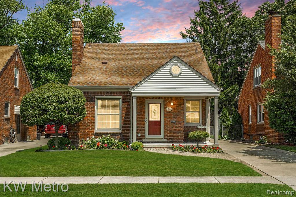 23644 Buckingham Street, Dearborn, MI 48128