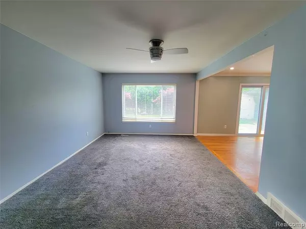 Sterling Heights, MI 48310,3136 Alden Drive