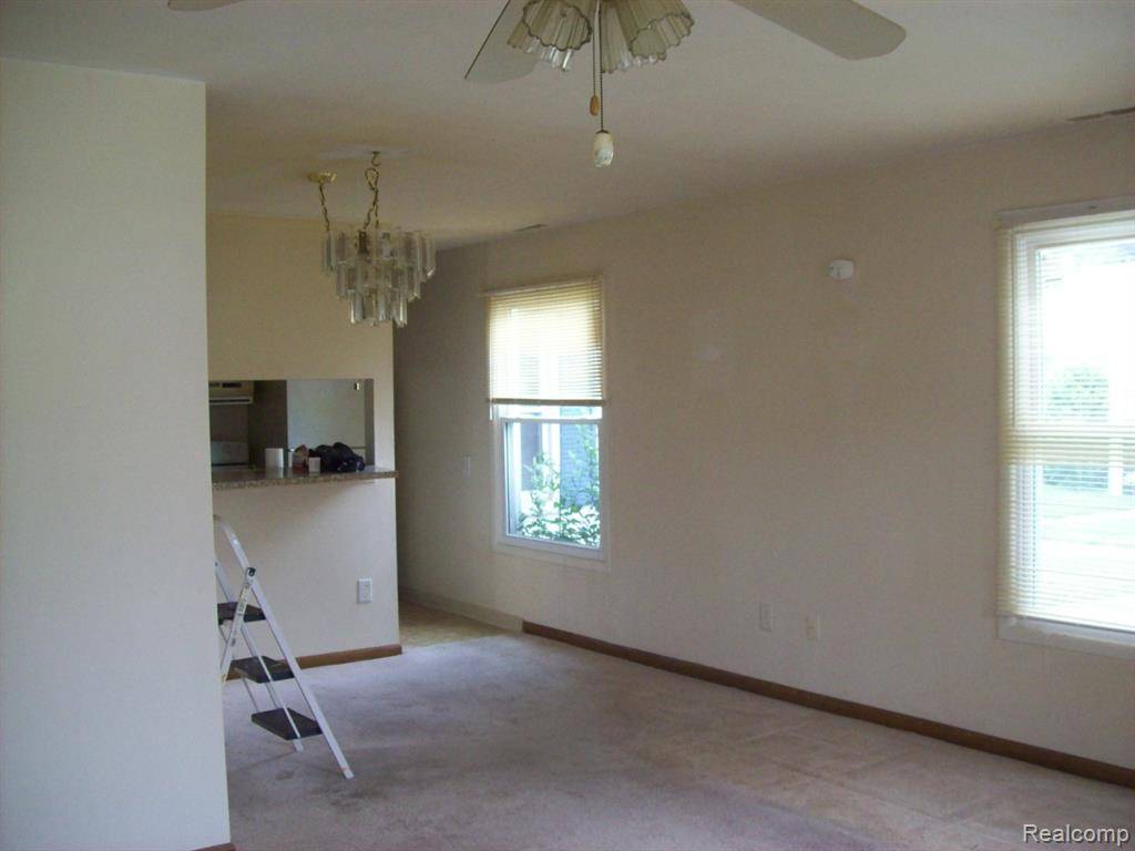 Lake Orion Vlg, MI 48360,2968 Elmwood Court