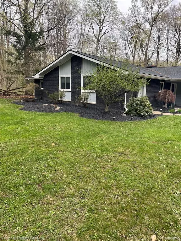 Canton Twp, MI 48187,7726 Bircklan Drive
