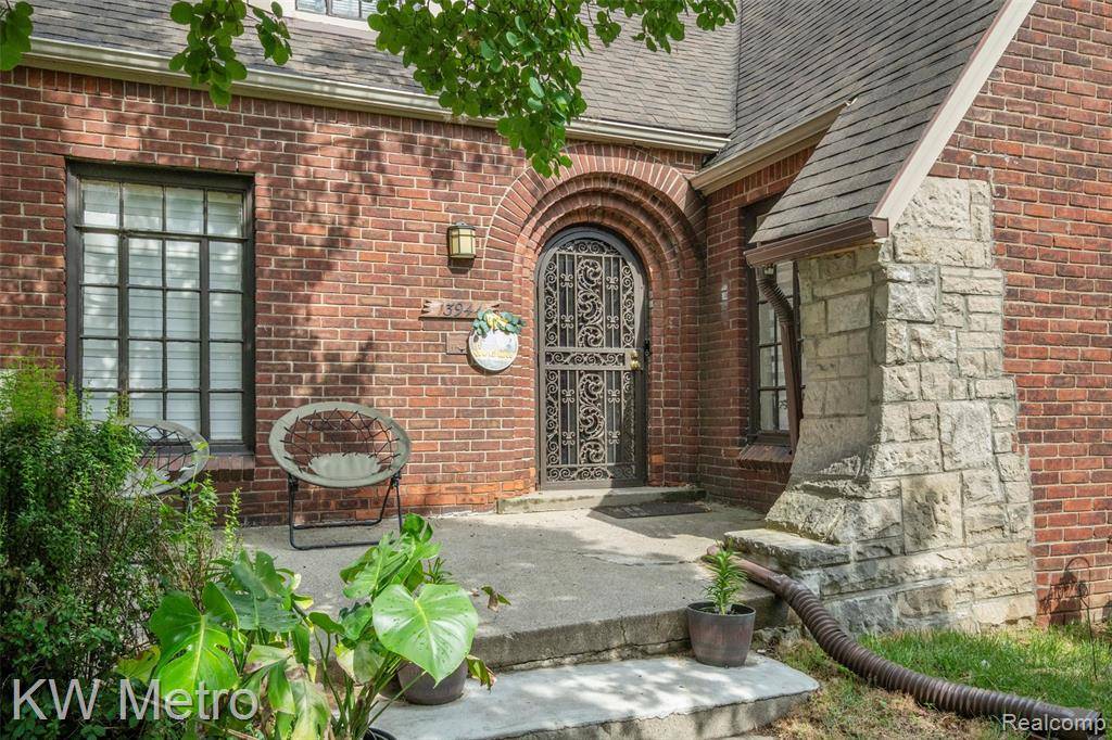 Detroit, MI 48227,13944 Archdale Street