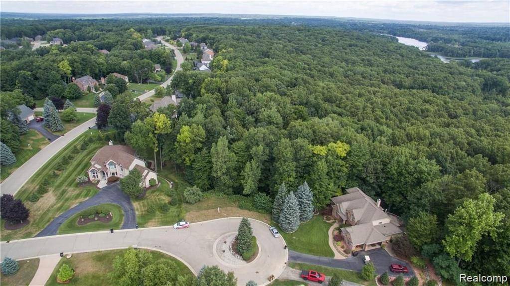 Independence Twp, MI 48348,0000 West Crest Forest Court E