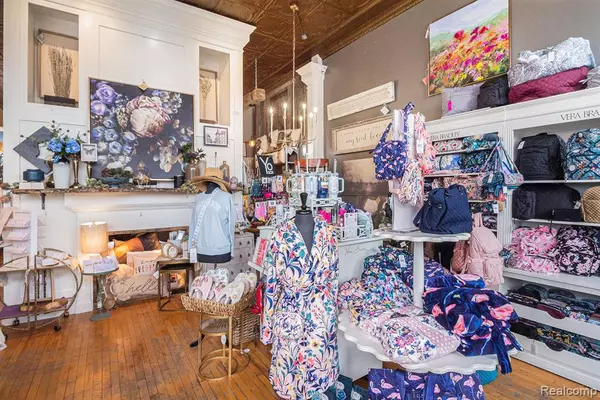 South Lyon, MI 48178,101 N LAFAYETTE Street