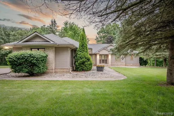 1847 Brandy Lane, Brighton, MI 48114