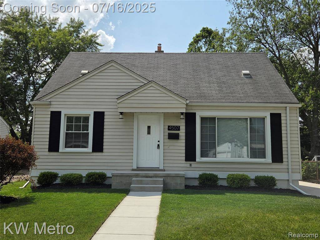 4507 Sedgemoor Avenue, Royal Oak, MI 48073