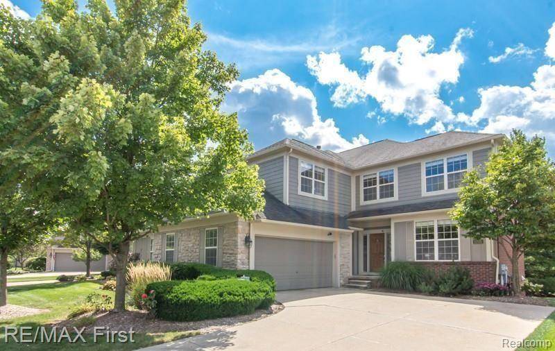 3706 Winding Brook Circle, Rochester Hills, MI 48309
