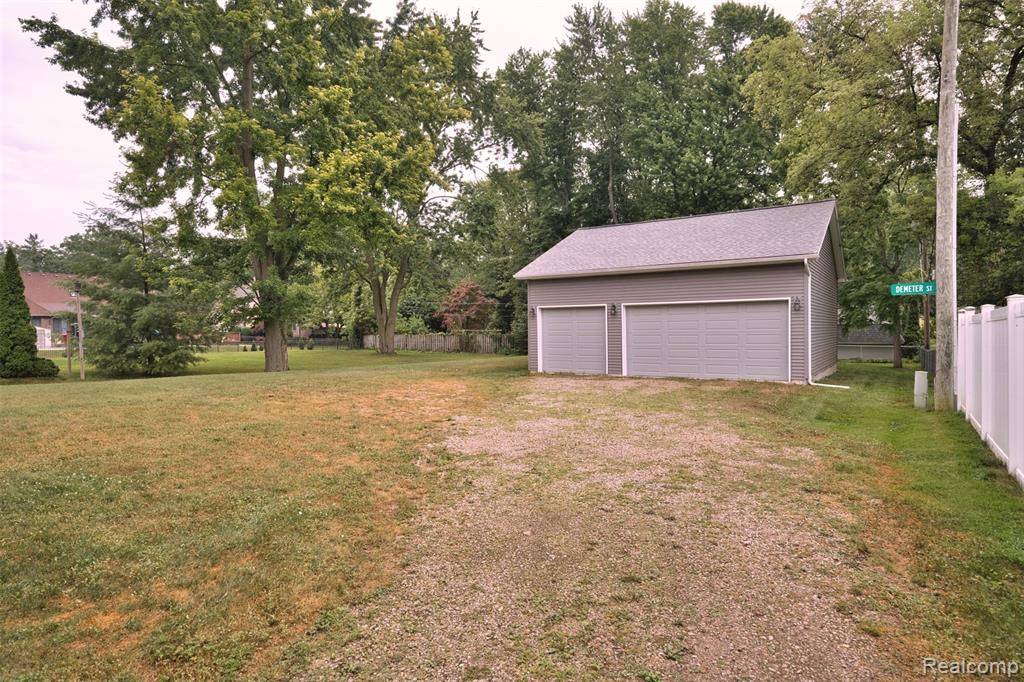 Harrison Twp, MI 48045,38524 Pineridge Street