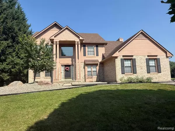 2789 Parkwick Court, West Bloomfield Twp, MI 48324