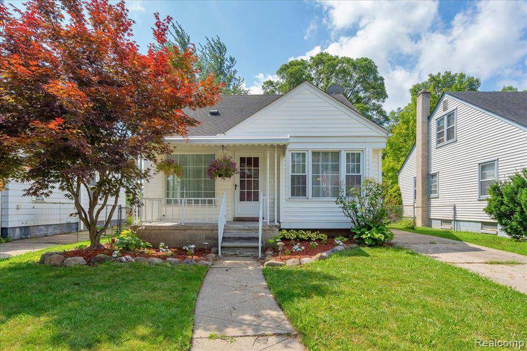 24429 Notre Dame Street, Dearborn, MI 48124