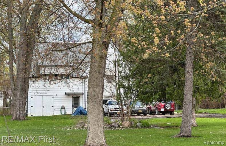 39190 PINERIDGE Street, Harrison Twp, MI 48045