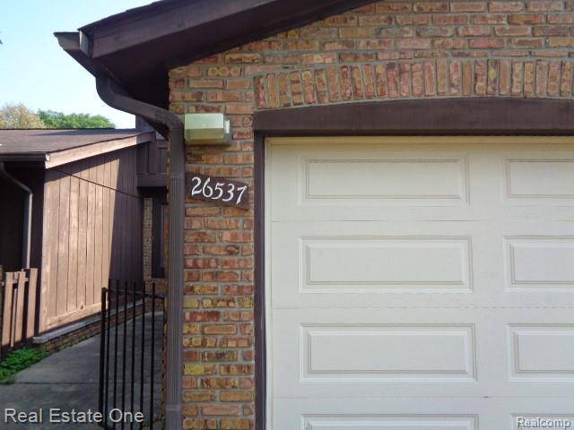 Southfield, MI 48033,26537 Summerdale Drive