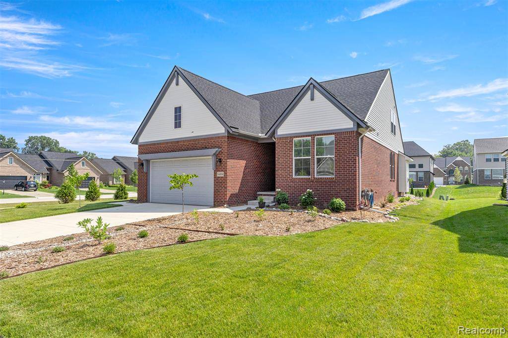 14494 Dooley Drive, Livonia, MI 48154