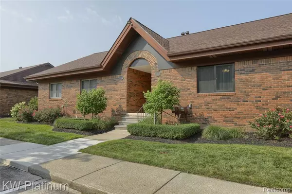 Harrison Twp, MI 48045,38671 Harrison Creek Court