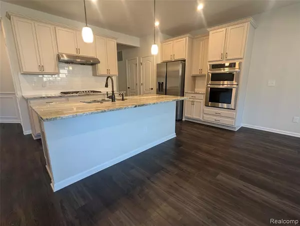 Orion Twp, MI 48359,4709 BROOMFIELD Way 8