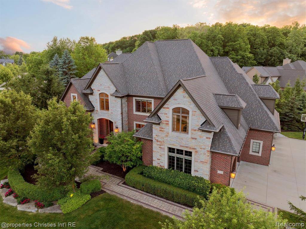 21091 Rosewood Court, Northville, MI 48167