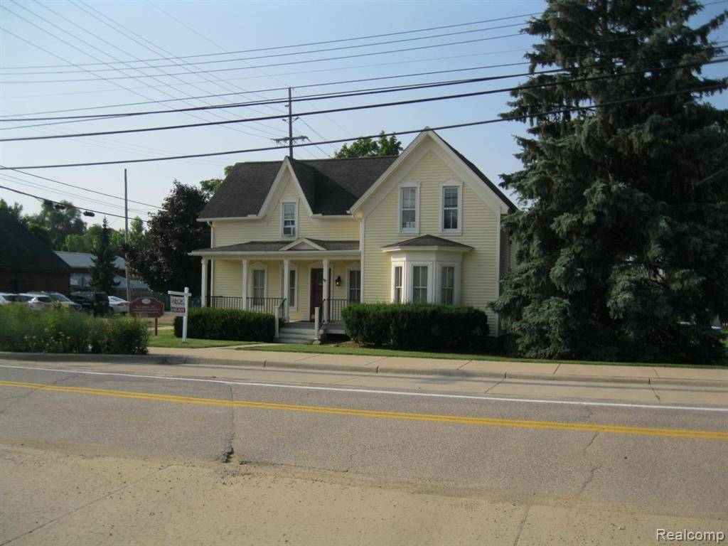 148 E Livingston Road, Highland Twp, MI 48357