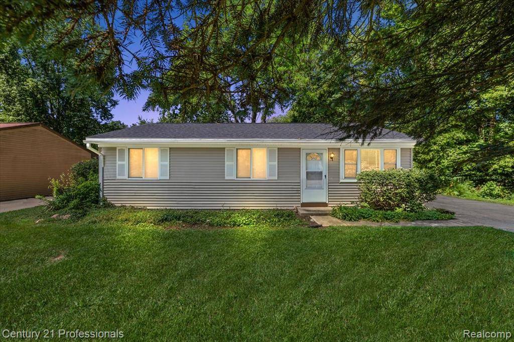 2654 Frankson Avenue, Rochester Hills, MI 48307