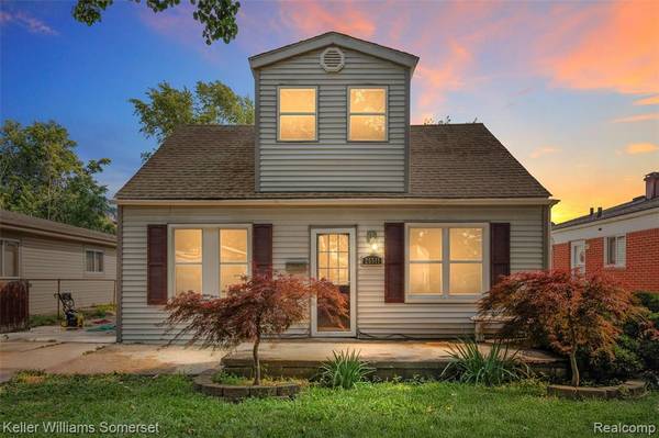 25511 Pennie Street, Dearborn Heights, MI 48125