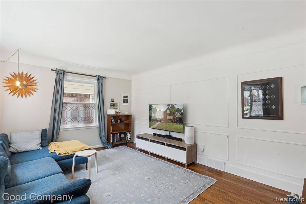 Oak Park, MI 48237,23561 Geneva Street