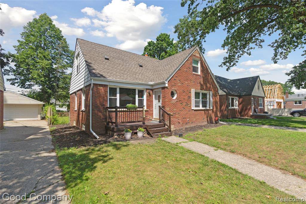Oak Park, MI 48237,23561 Geneva Street