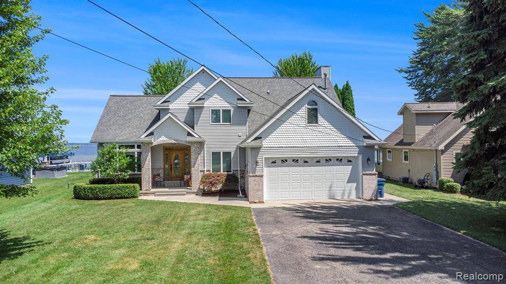 10626 W Shore Drive, Lake Twp, MI 48629