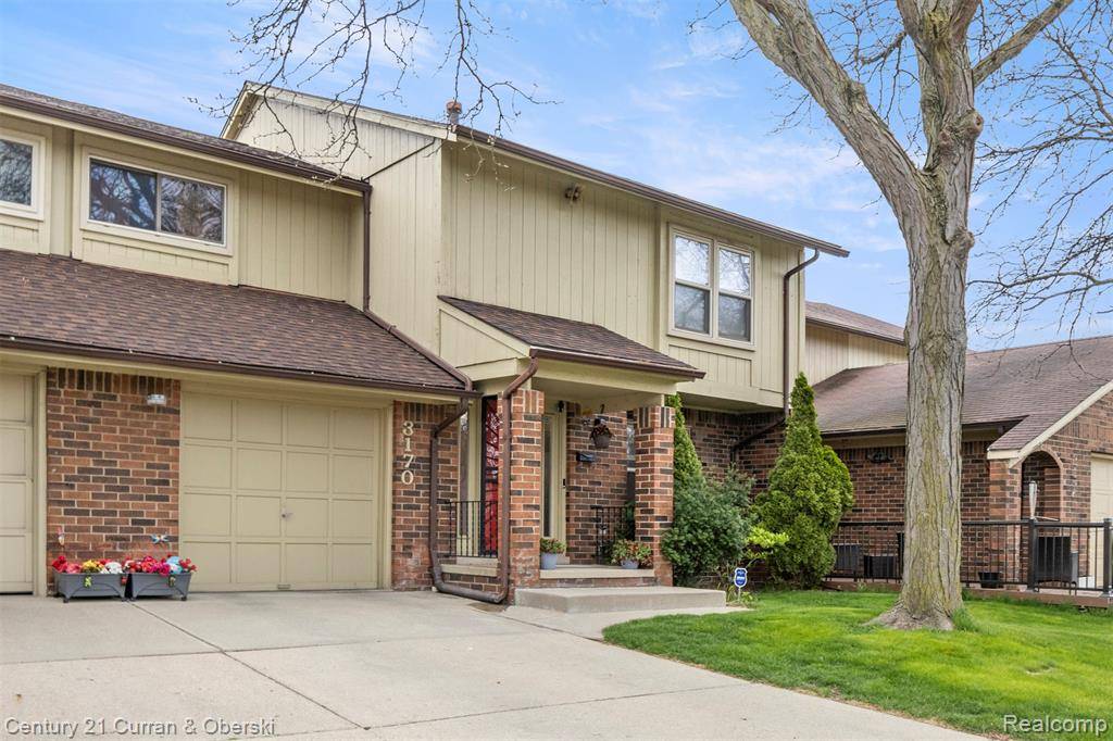 3170 WOODS Circle, Detroit, MI 48207