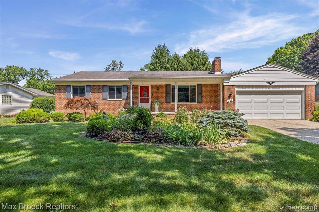 293 Scottsdale Drive, Troy, MI 48084