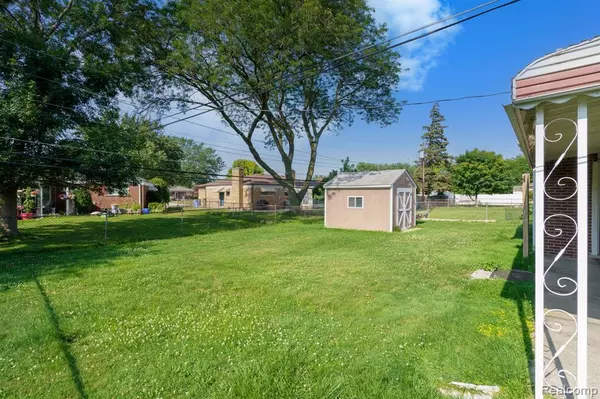 Warren, MI 48088,13103 Iowa Drive