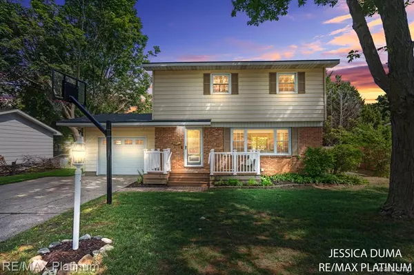 Grand Haven, MI 49417,1613 Grant Avenue