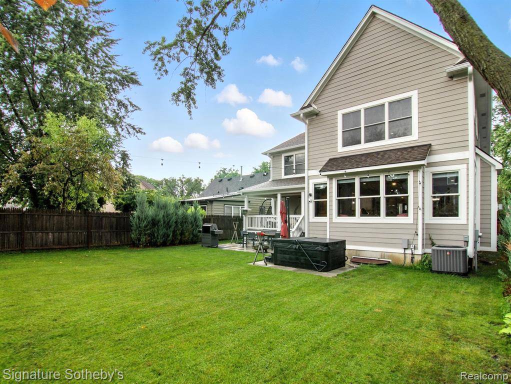 Royal Oak, MI 48073,4525 Tonawanda Avenue