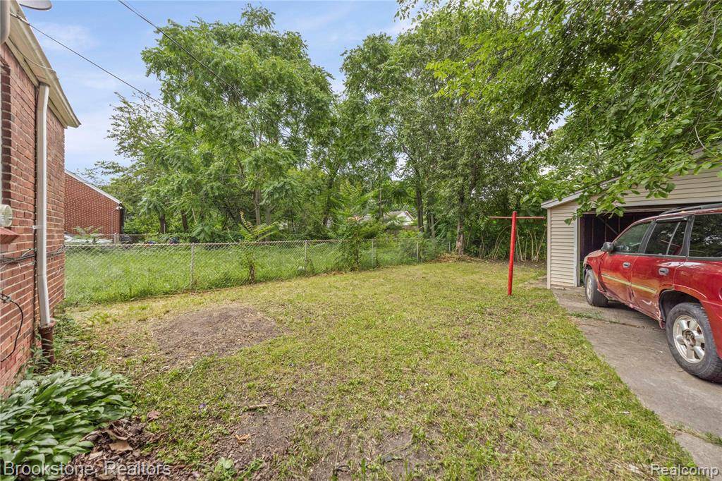 Detroit, MI 48203,20214 Greeley Street