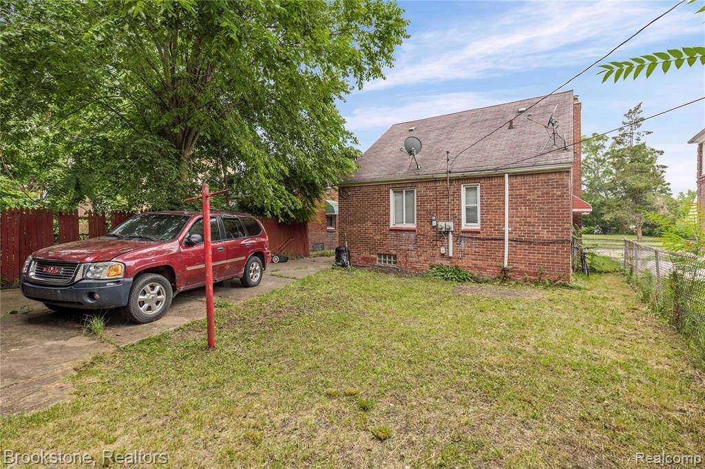 Detroit, MI 48203,20214 Greeley Street
