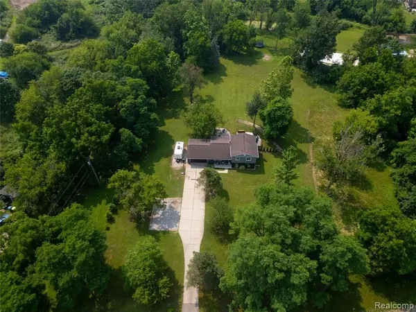 Green Oak Twp, MI 48116,12644 Silver Lake Road