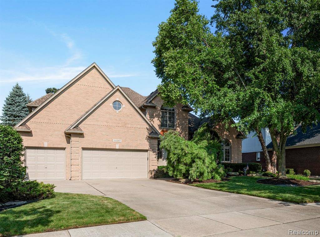 52260 Watkins Glen Drive, Macomb Twp, MI 48042