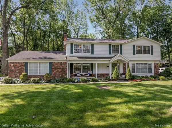 2437 Chelsea Drive, Troy, MI 48084