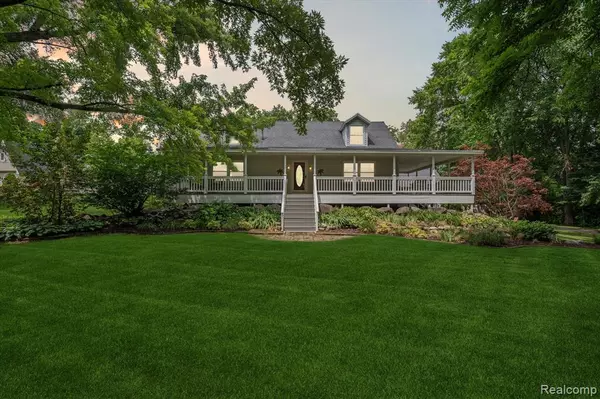 9170 Gale Road, White Lake Twp, MI 48386