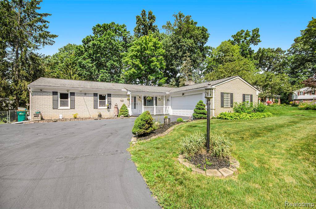 Wixom, MI 48393,3172 Branch Court