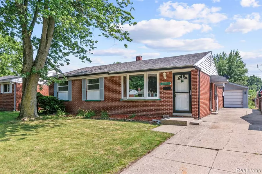 38023 Castle Drive, Romulus, MI 48174