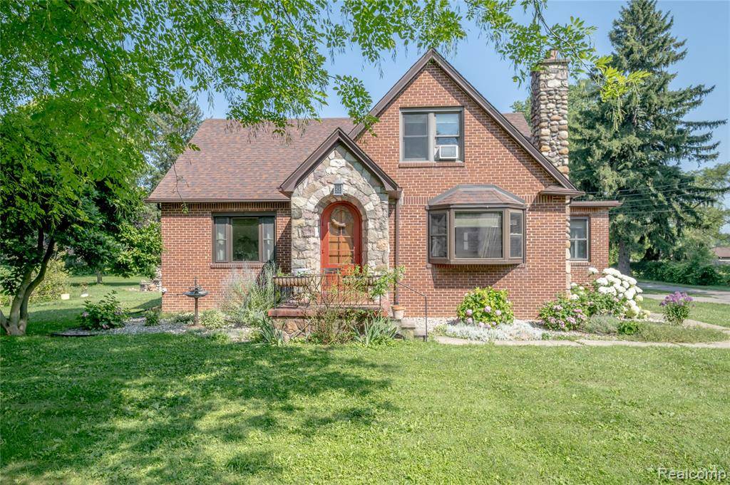 5384 Silverton Drive, Grand Blanc, MI 48439