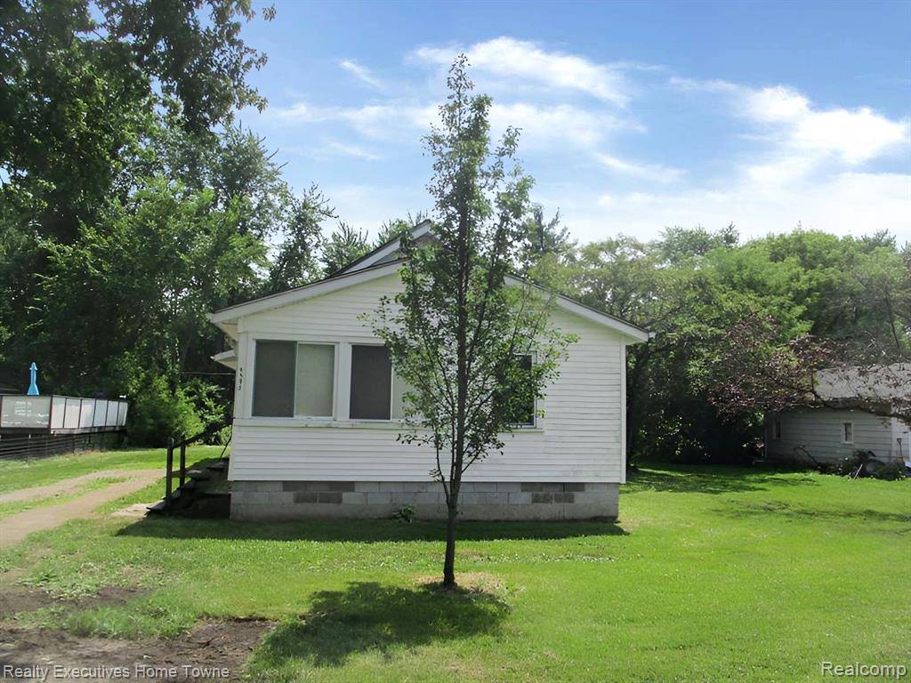 4595 Griswold Road, Kimball Twp, MI 48074